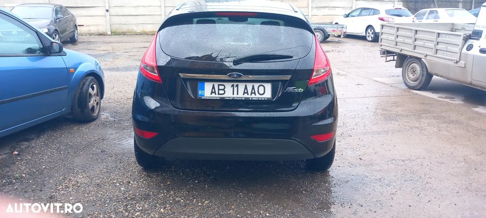Ford Fiesta 1.25i Ambiente - 4