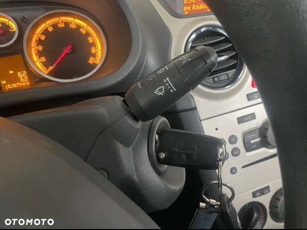 Opel Corsa - 2