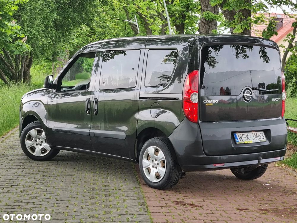 Opel Combo Tour 1.6 CDTI Cosmo - 23