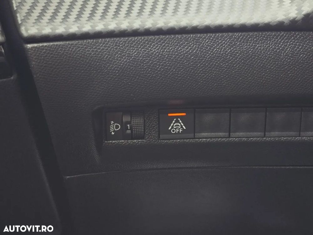 Peugeot 2008 1.2 L PureTech STT Active - 10