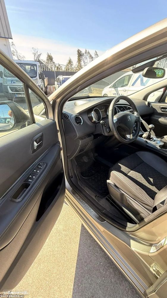 Peugeot 3008 1.6 HDi Allure - 16