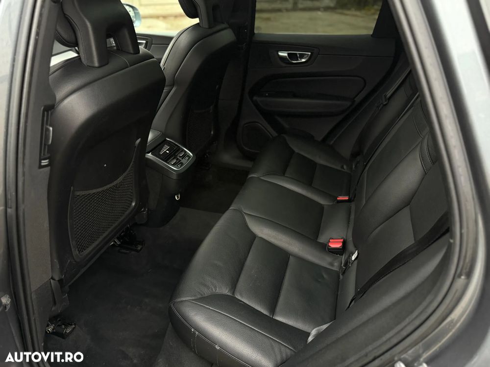 Volvo XC 60 D5 AWD Geartronic Inscription - 14