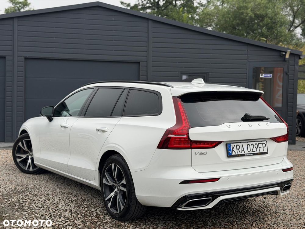 Volvo V60 D4 AWD Geartronic R-Design - 10