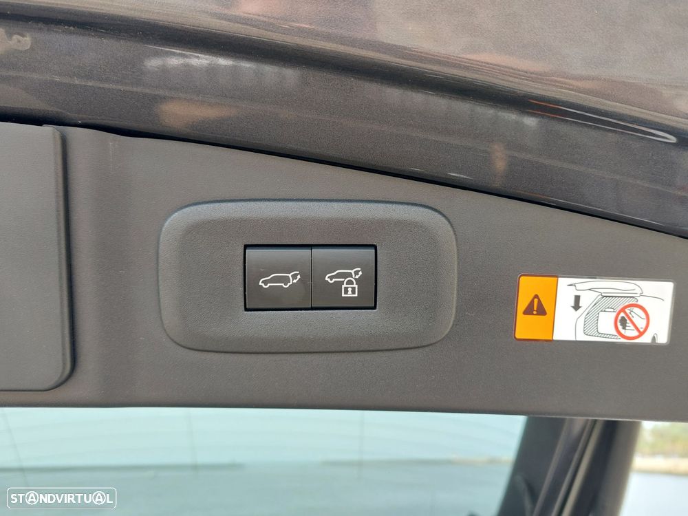 Lexus RZ 450e Luxury - 17