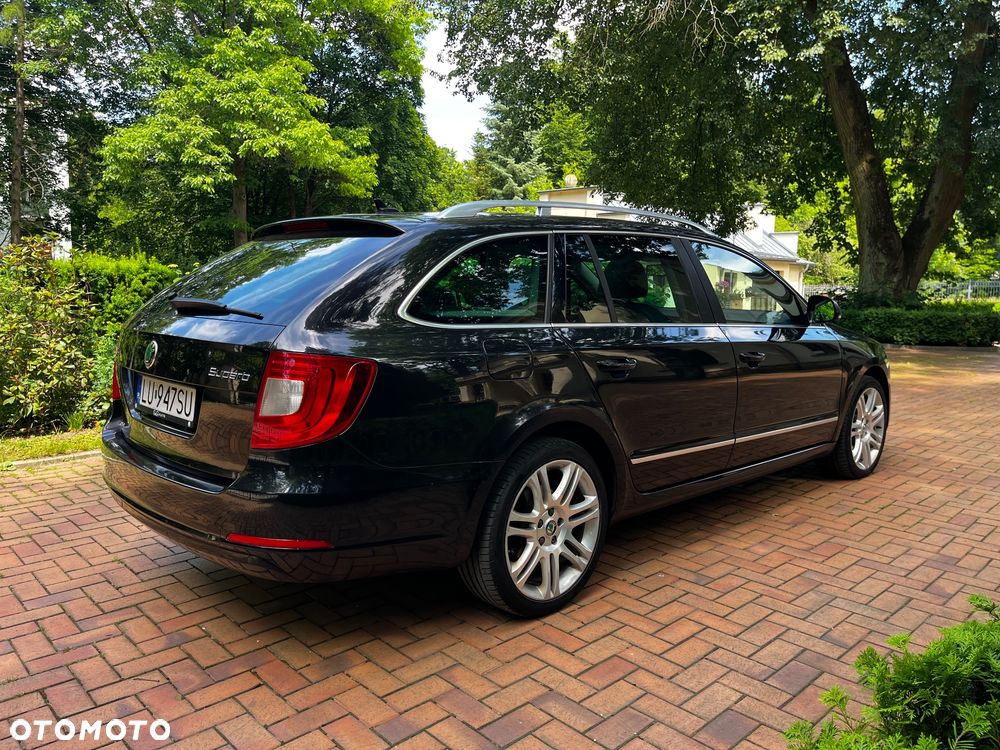 Skoda Superb 2.0 TDI 4x4 Elegance DSG - 4