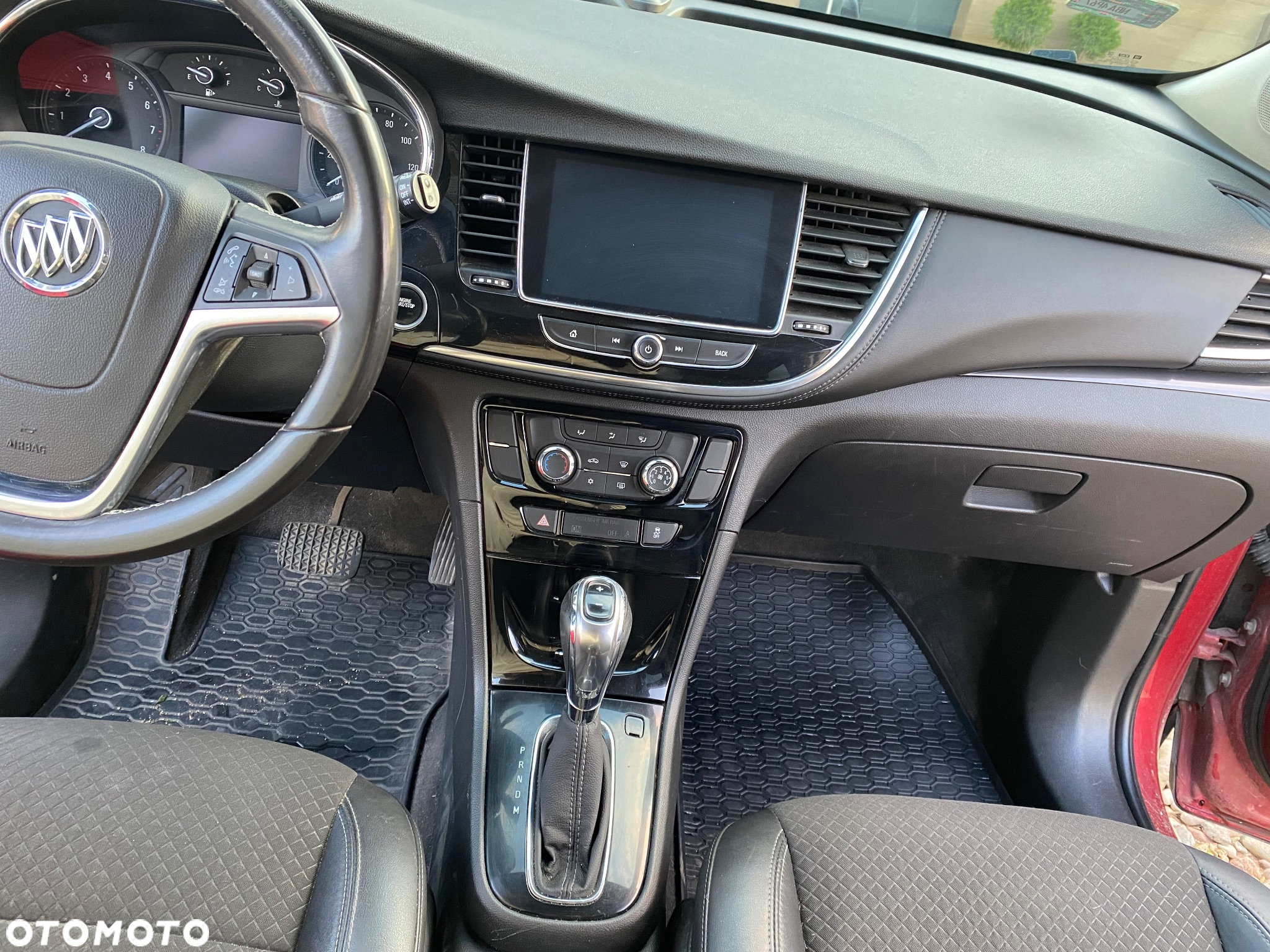 Buick Encore - 11