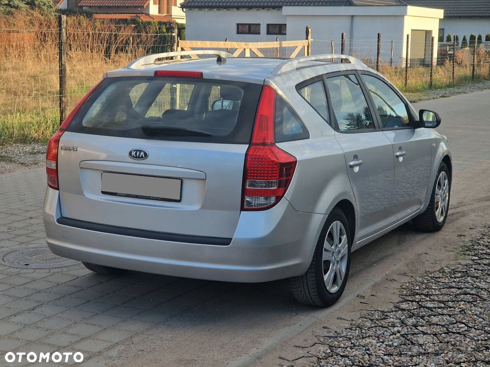 Kia Ceed - 17