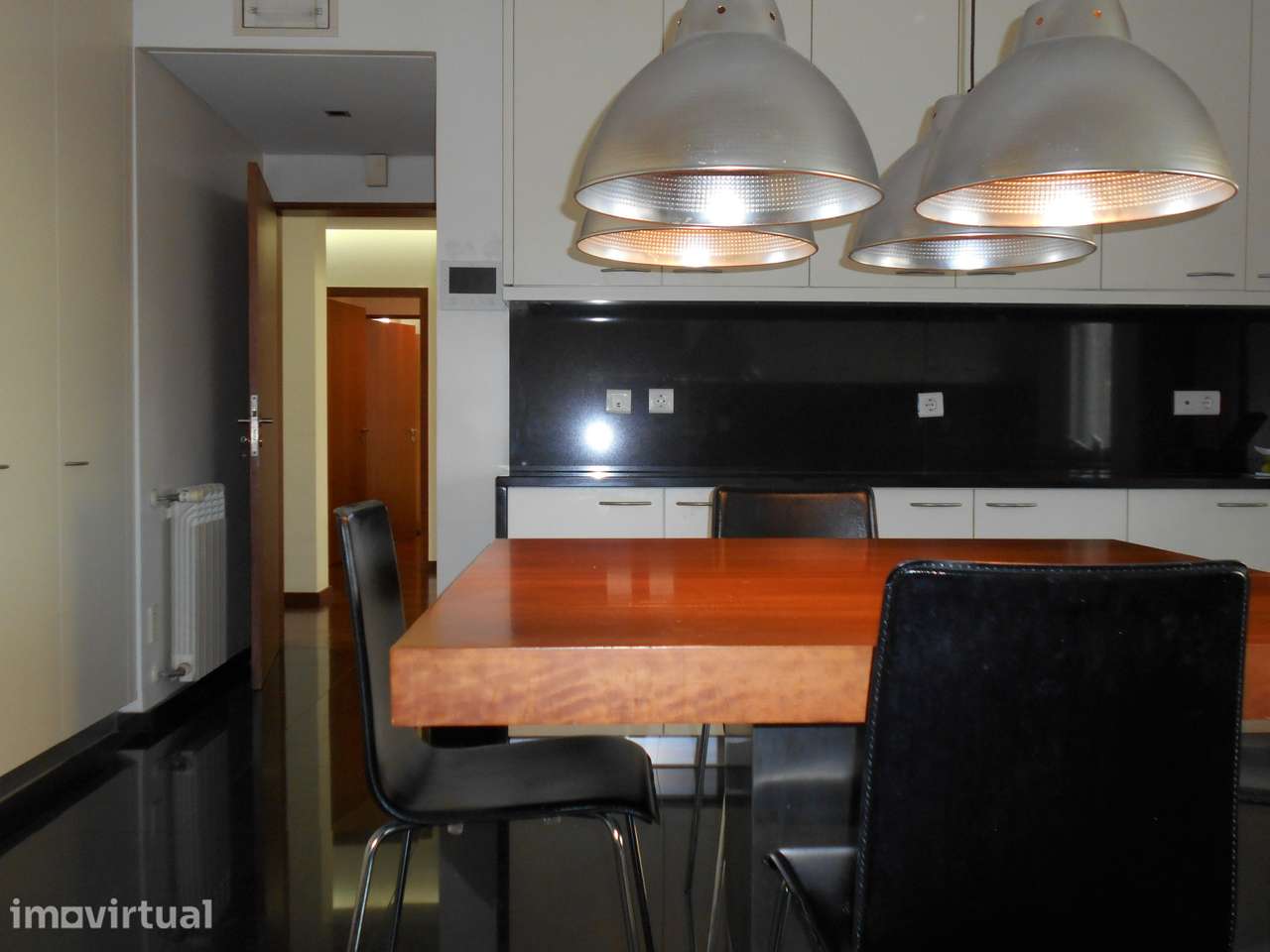 Arrenda-se Belíssimo T6 Duplex com vista mar em Espinho - Grande imagem: 5/25