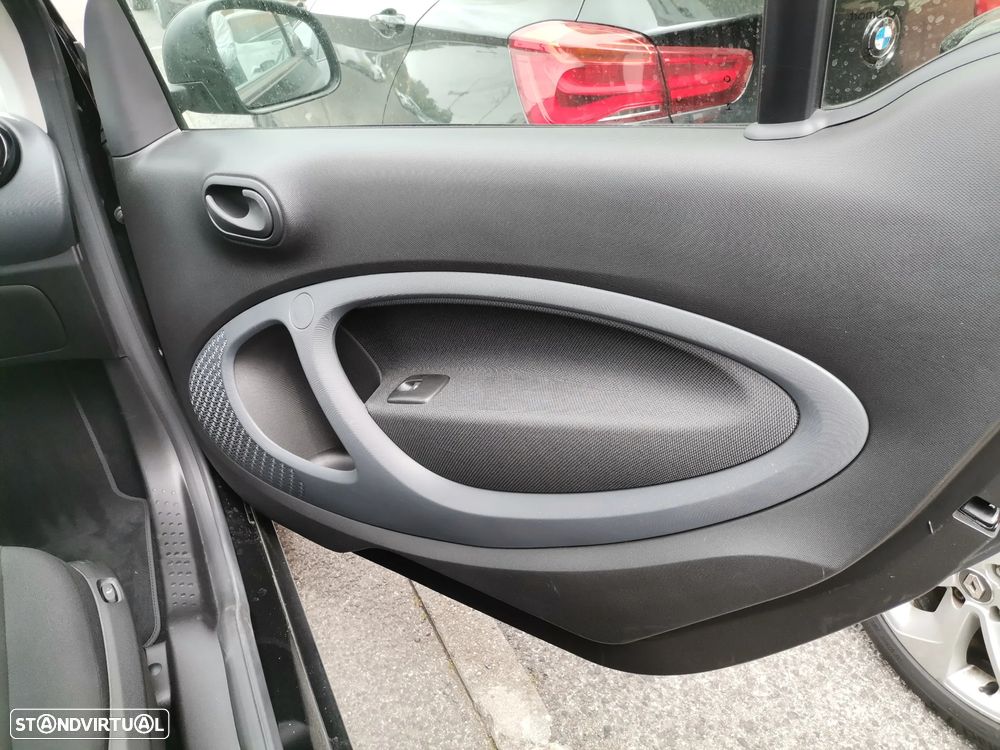 Smart ForTwo Coupé EQ passion - 14