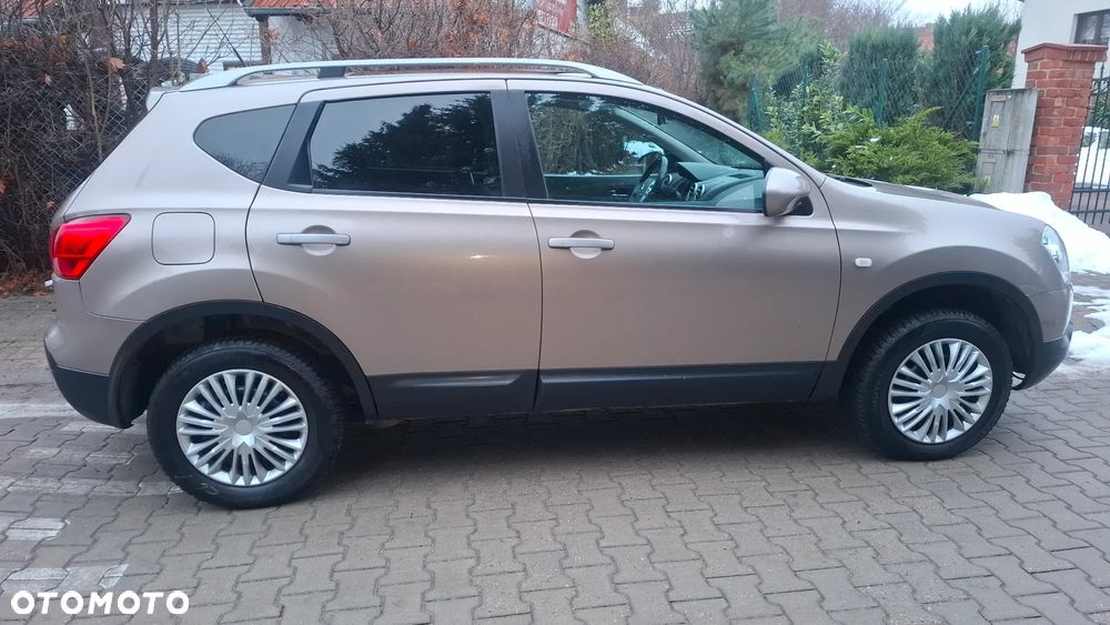 Nissan Qashqai 2.0 dCi 4 x 4 DPF tekna - 5