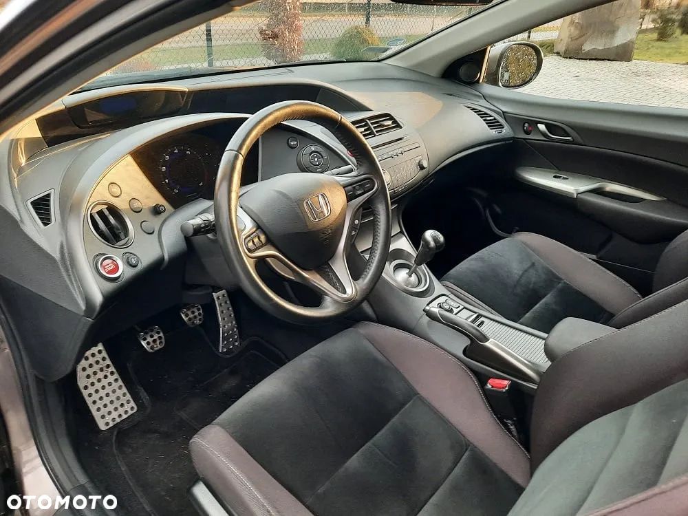 Honda Civic 1.8 Base - 5