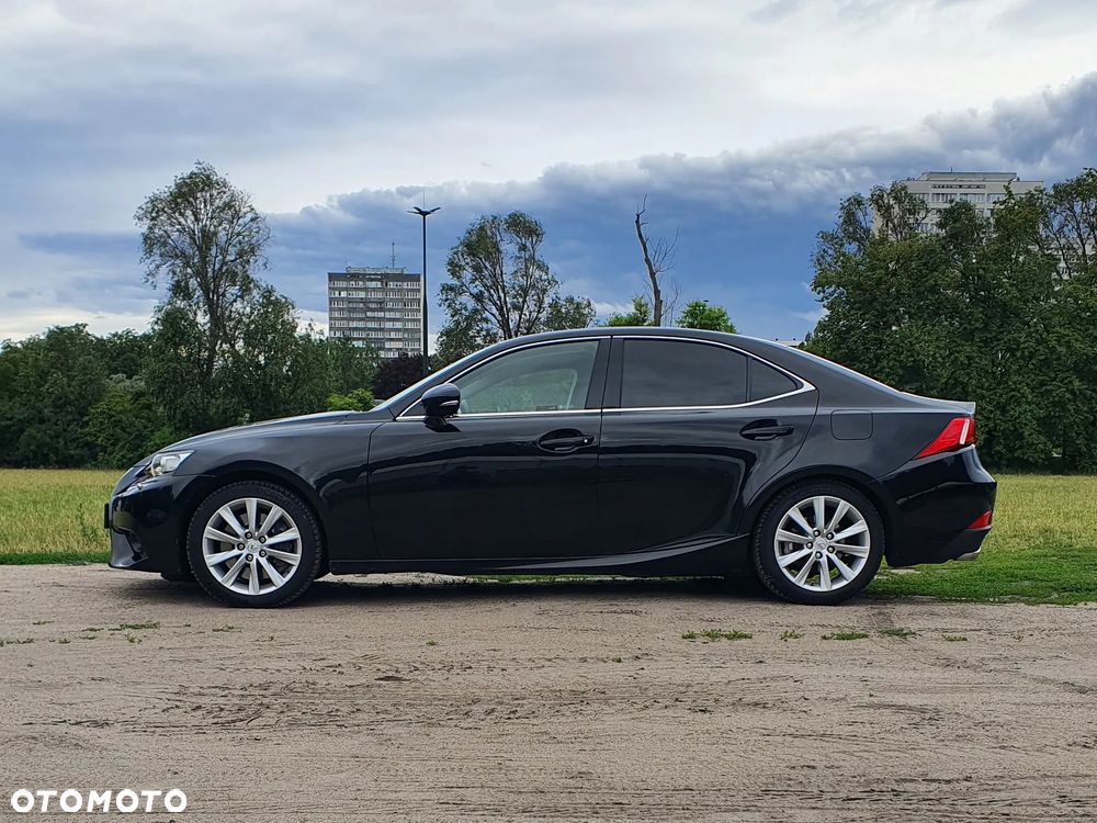 Lexus IS 200t Elite - 2