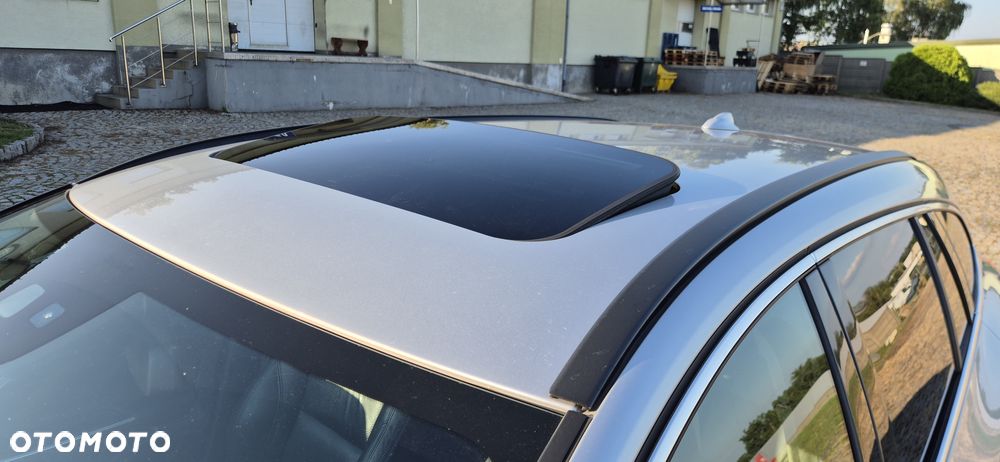 Volvo V60 D5 AWD Geartronic Summum - 22