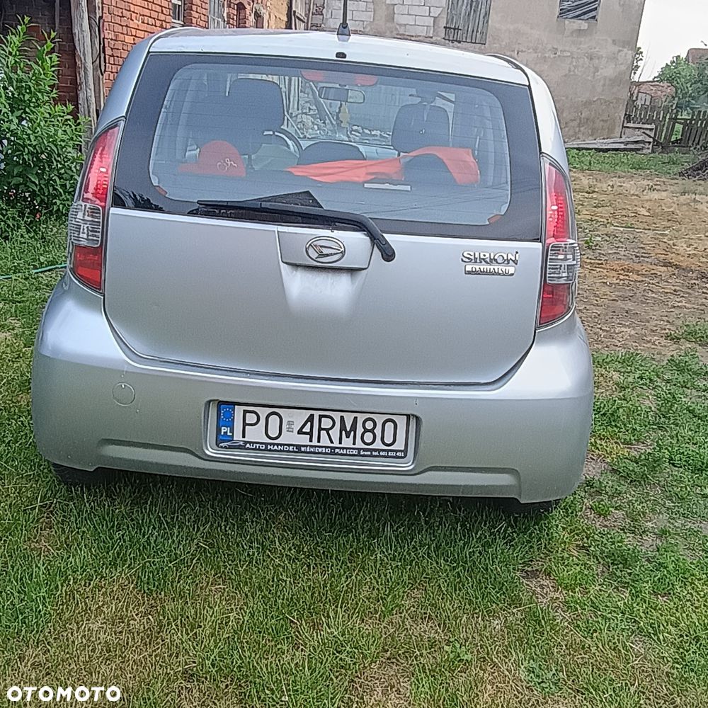Daihatsu Sirion 2006 photo 3