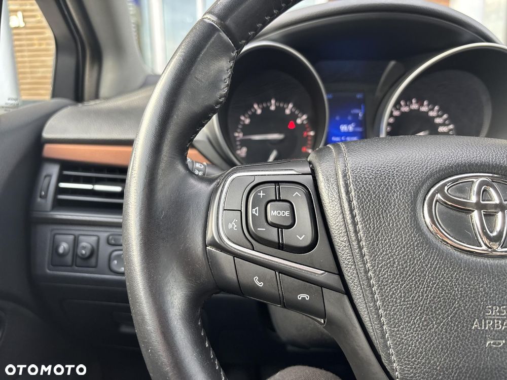 Toyota Avensis - 22