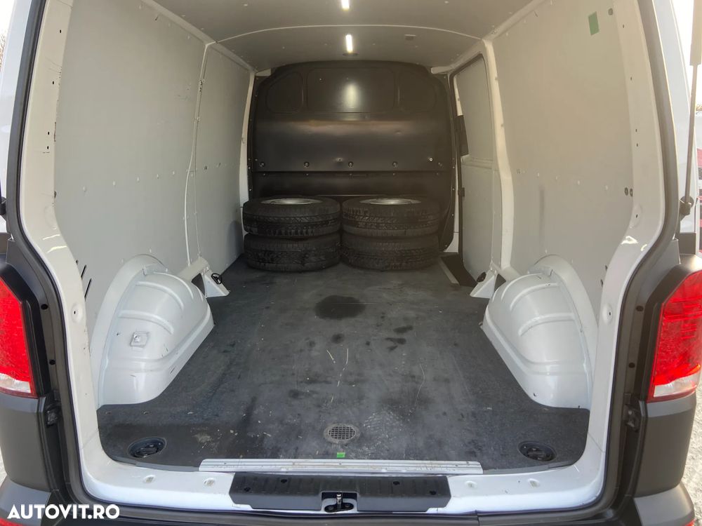 Volkswagen Transporter - 17
