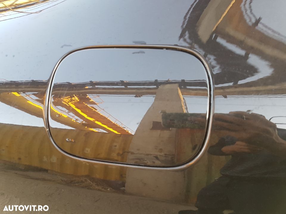 Capac Rezervor cu Buson VW Phaeton Sedan / Berlina 2002 - 2010 Cod Culoare: LR9V - 1