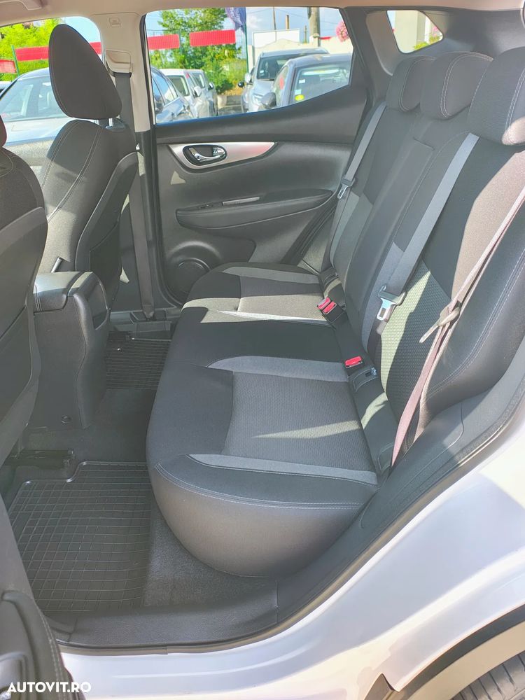Nissan Qashqai 1.3 DIG-T N-CONNECTA - 5