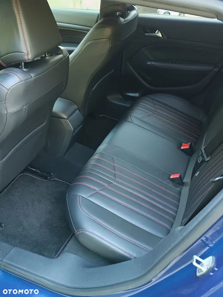 Peugeot 308 SW BlueHDi 180 EAT6 GT - 12