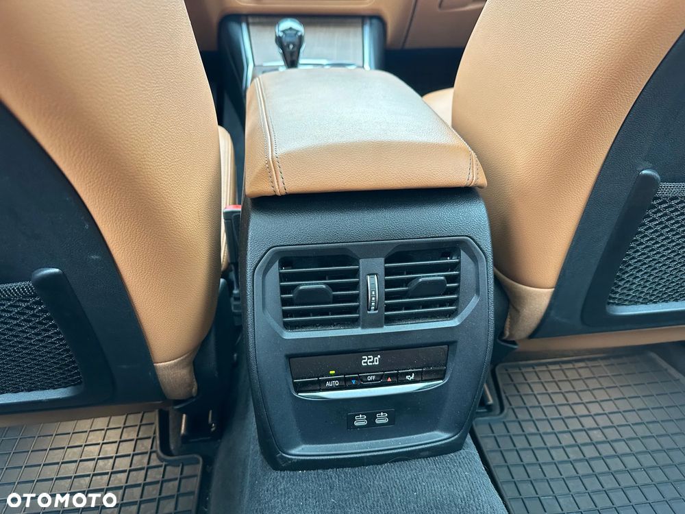 BMW Seria 3 320d MHEV Luxury Line - 16