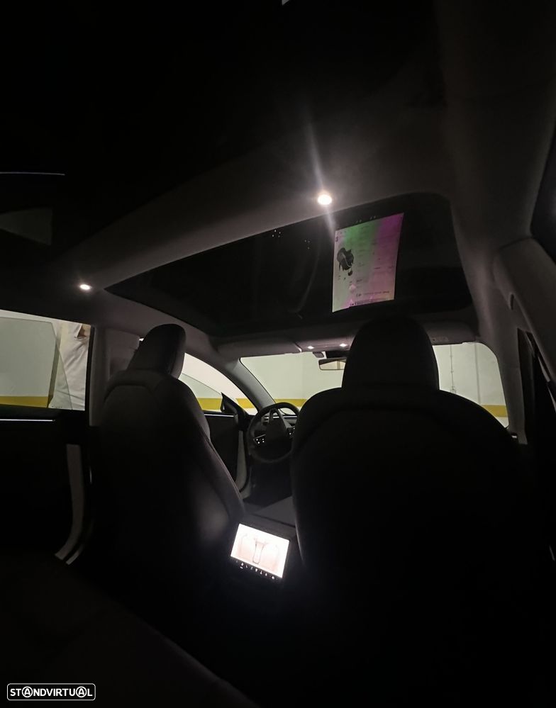 Tesla Model 3 - 14
