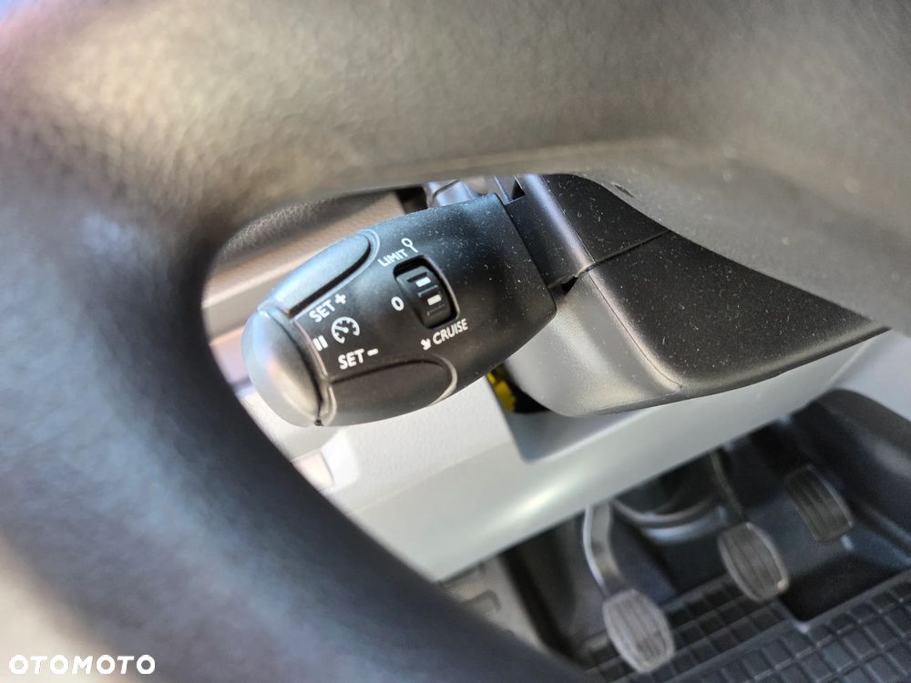 Opel Vivaro - 16