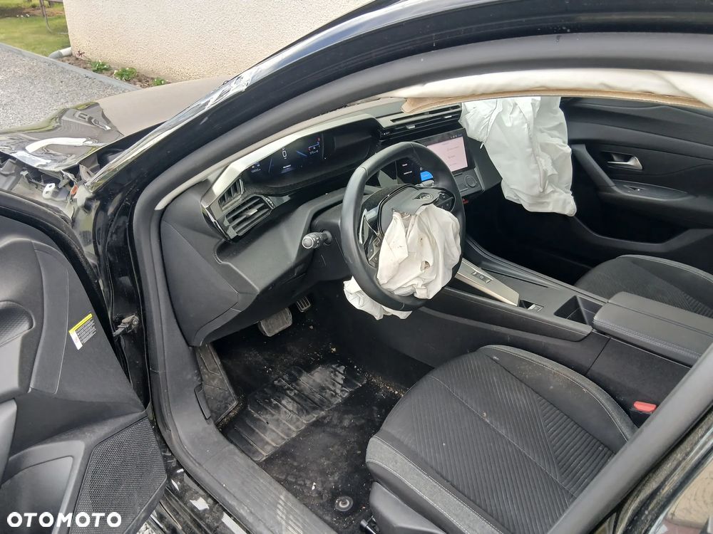 Peugeot 308 BlueHDi 130 EAT8 Business - 11