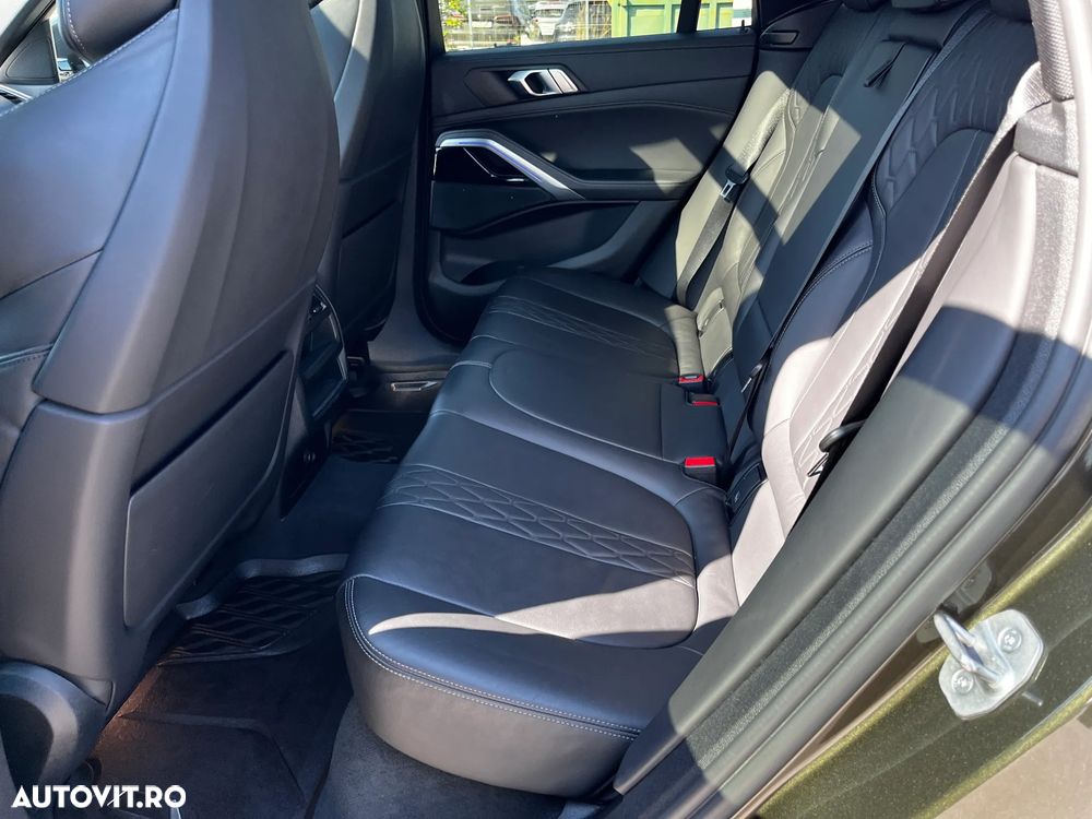 BMW X6 xDrive40i - 12