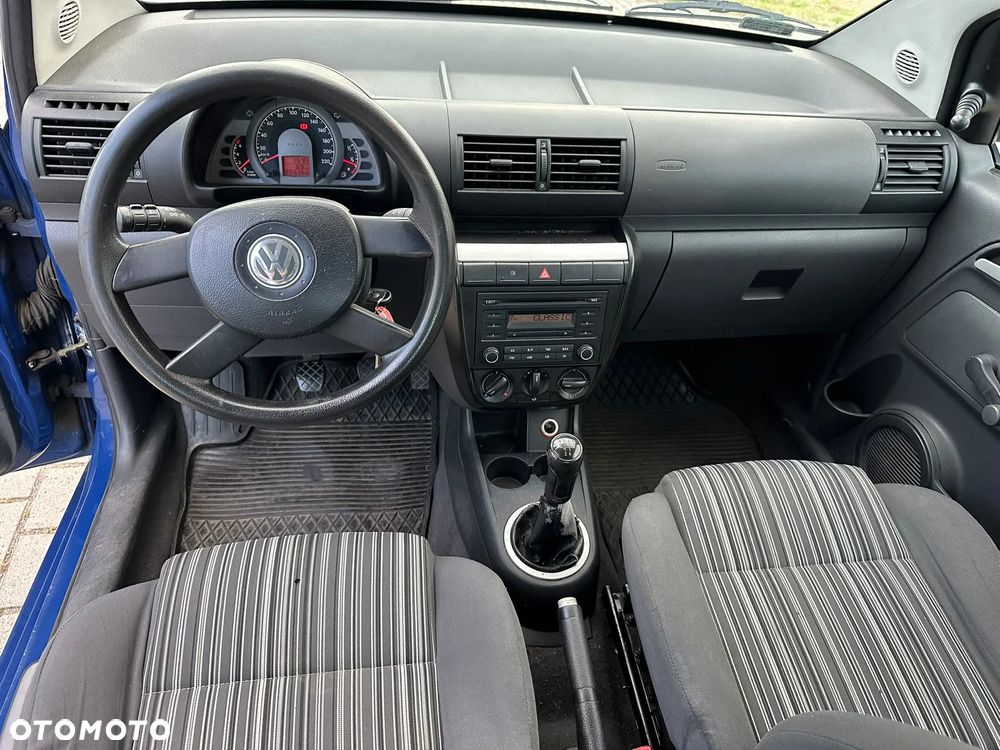 Volkswagen Fox - 8