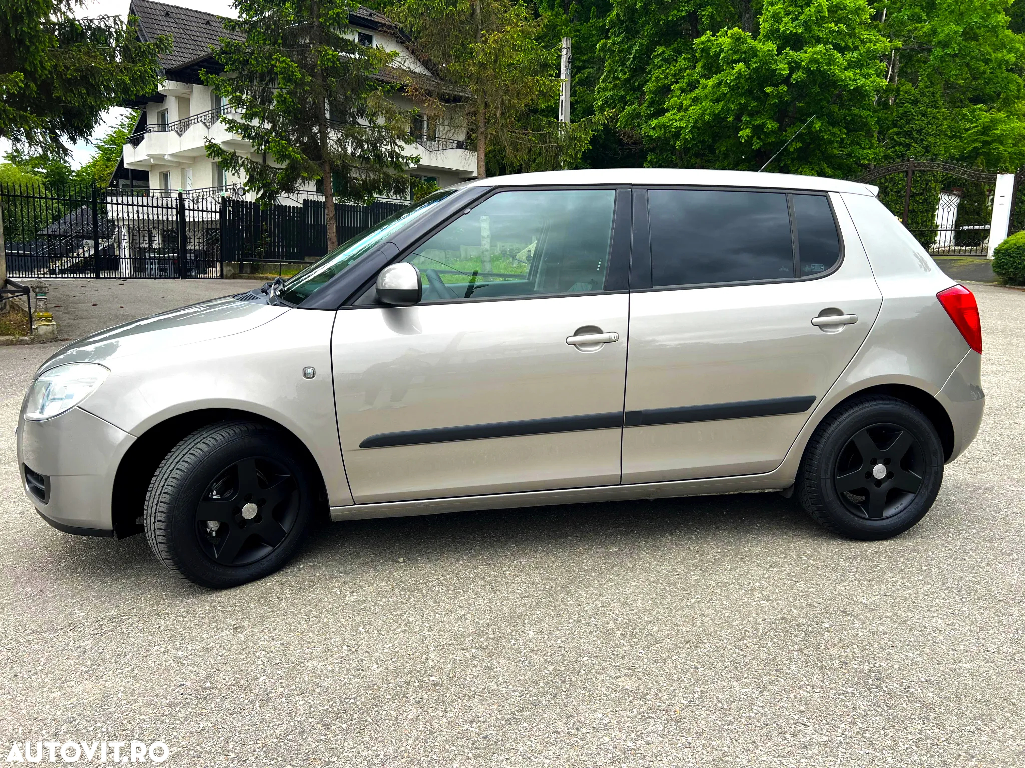 Skoda Fabia - 10