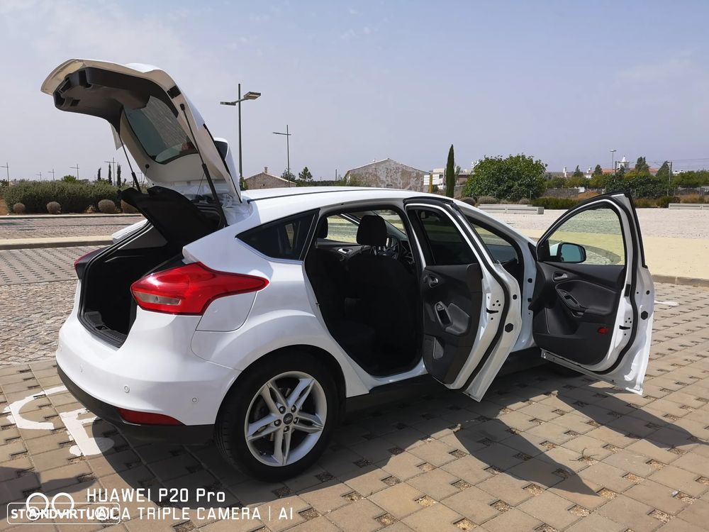 Ford Focus 1.5 TDCi Titanium - 3
