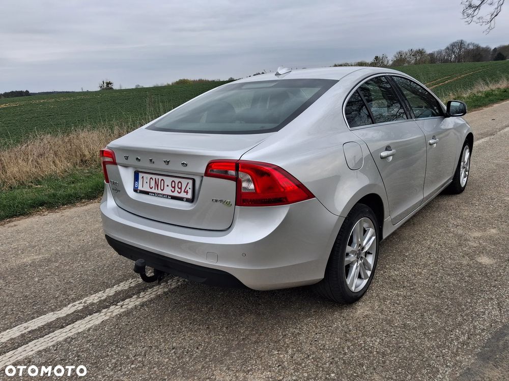 Volvo S60 D2 Edition - 14