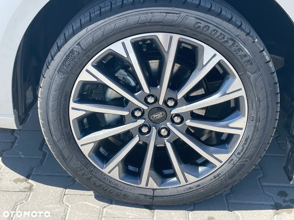 Ford Tourneo Custom - 18