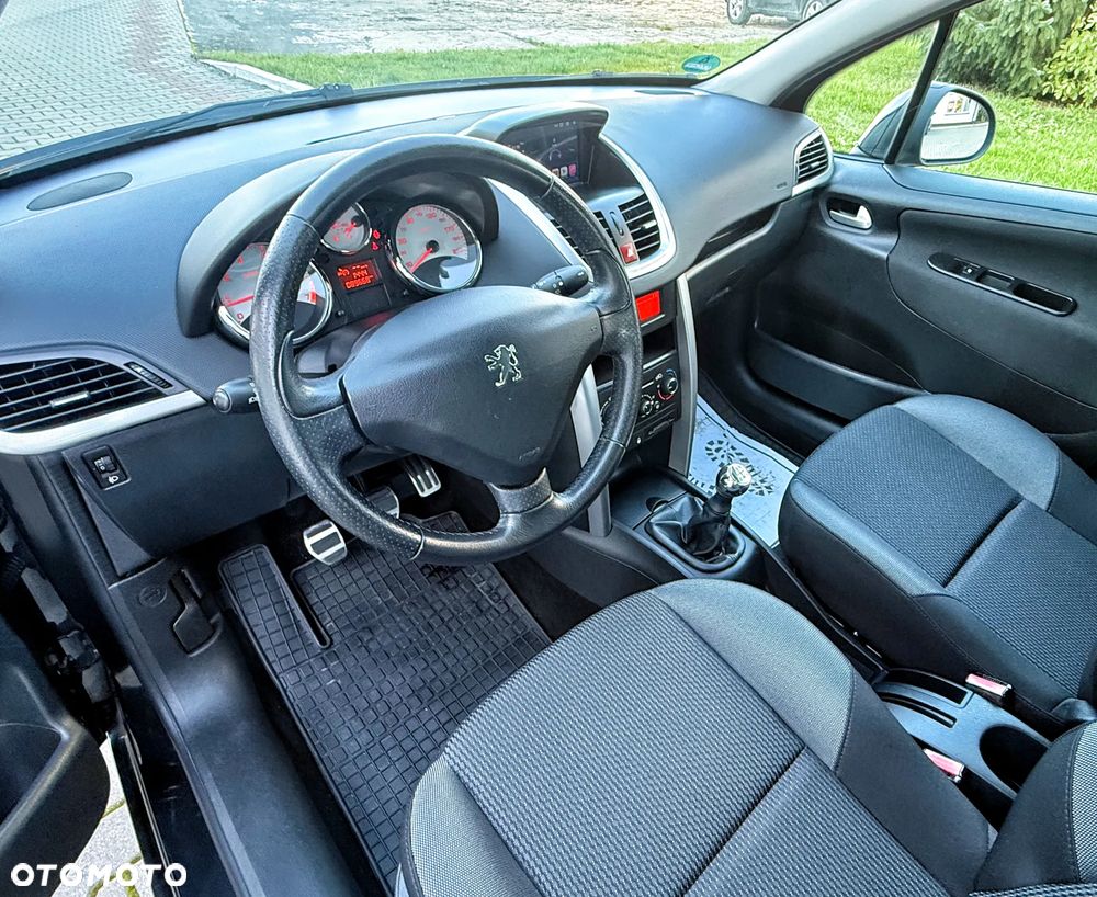 Peugeot 207 1.4 Sportium - 21