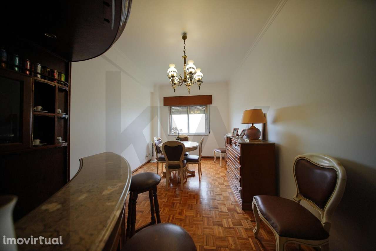 T3 com Excelentes Áreas e Grande Potencial em Barcarena/Massamá - Grande imagem: 3/15