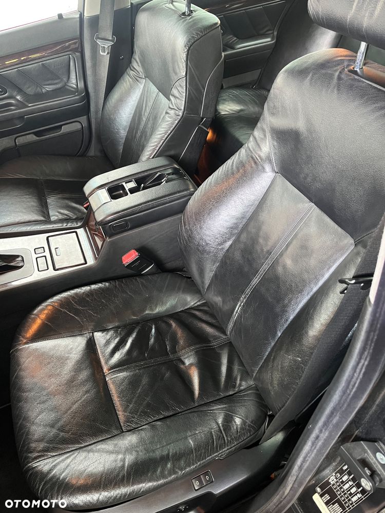 BMW Seria 7 740d - 29