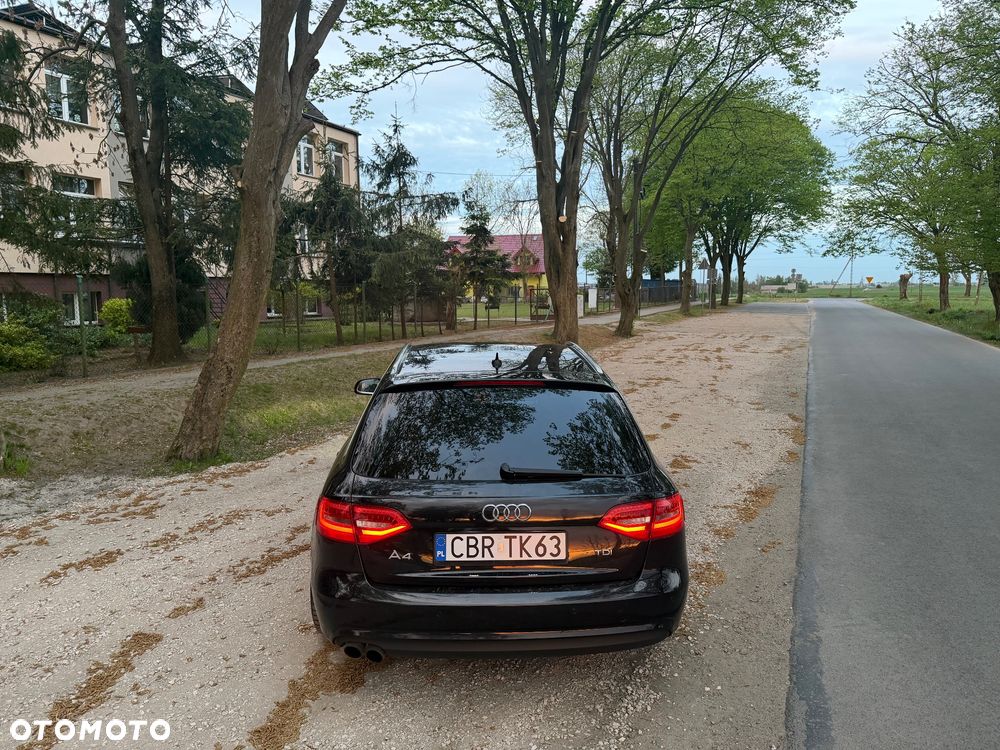 Audi A4 Avant - 4
