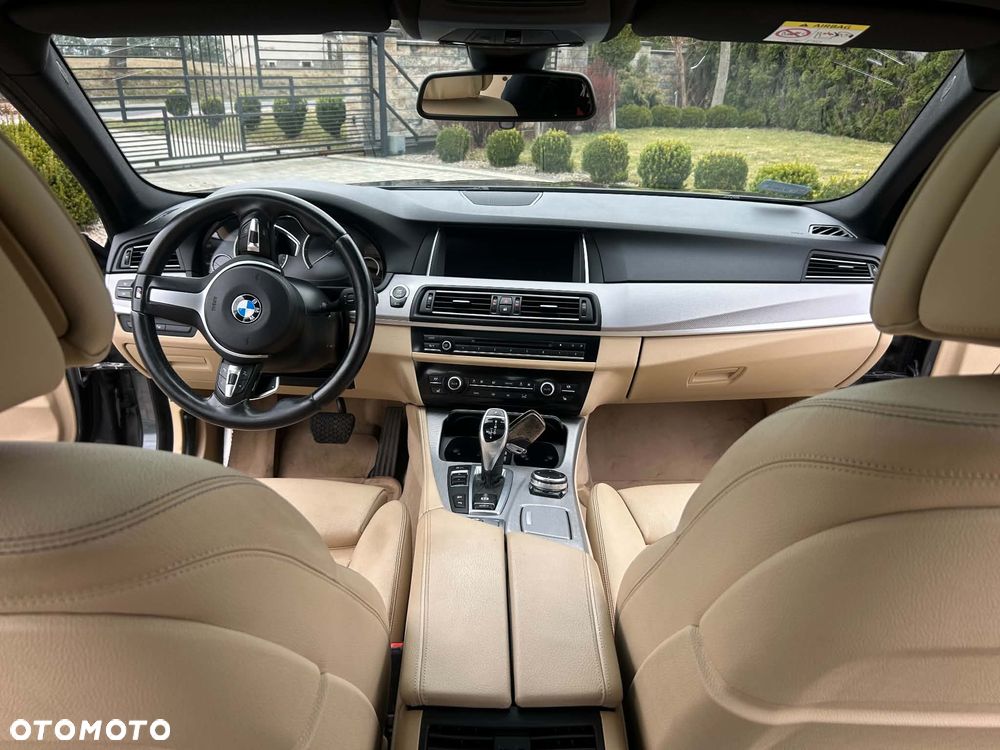 BMW Seria 5 530d xDrive Sport-Aut - 12