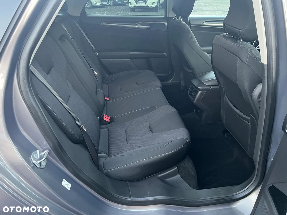 Ford Mondeo 2.0 TDCi Titanium - 17