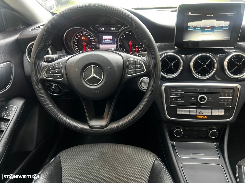 Mercedes-Benz CLA 180 d Shooting Brake Aut. - 23