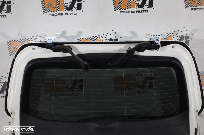 Tampa Da Mala Mercedes-Benz C-Class T-Model (S205)  Mala Mercedes S205 - 9