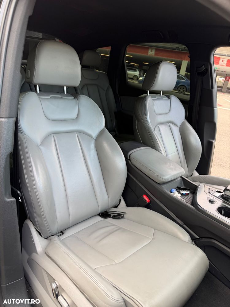Audi Q7 - 11
