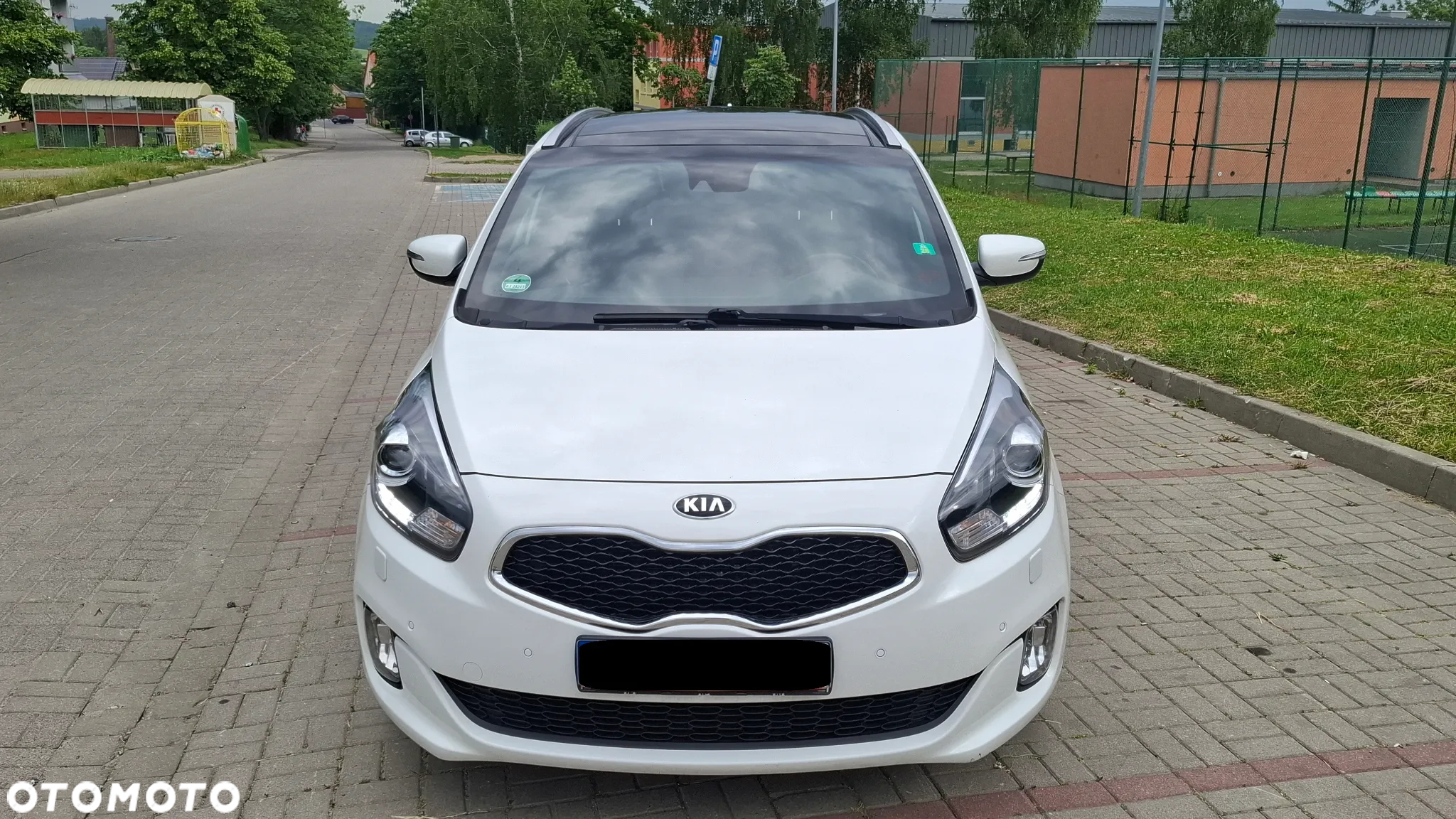 Kia Carens 1.7 CRDi Business Line 7os 7DCT - 4