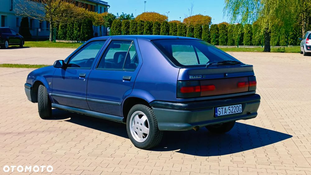 Renault 19 1.8 RN - 3