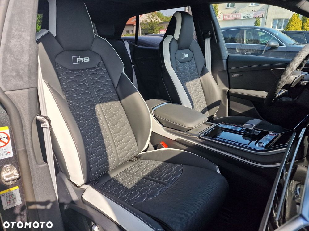 Audi RS Q8 - 11