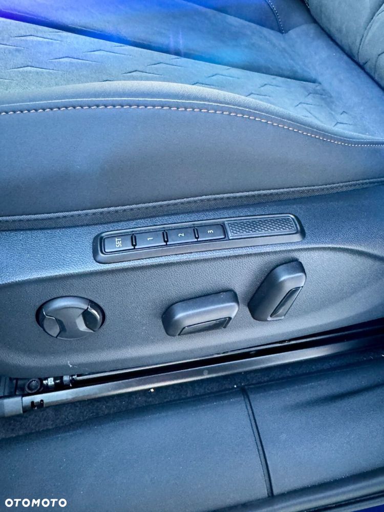 Cupra Terramar 1.5 eTSI mHEV Advantage Edition DSG - 25