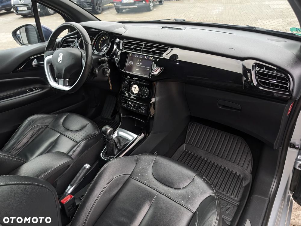 Citroën DS3 VTi 120 Opera Blue - 29