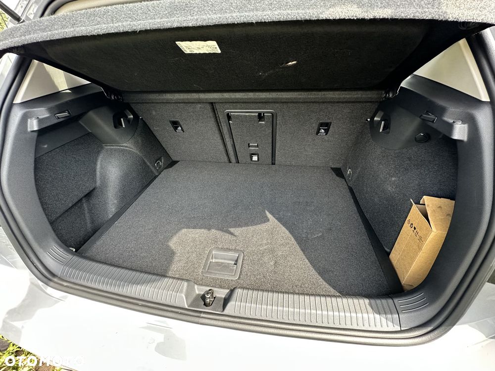 Volkswagen Golf 1.5 TSI EVO Life - 15