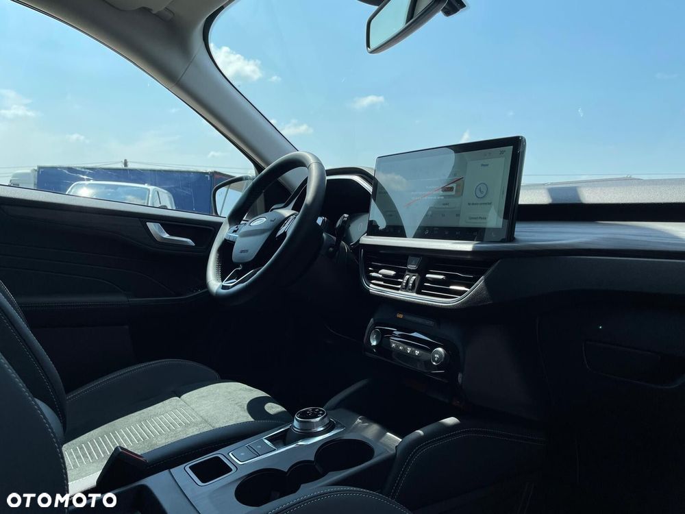 Ford Kuga - 29