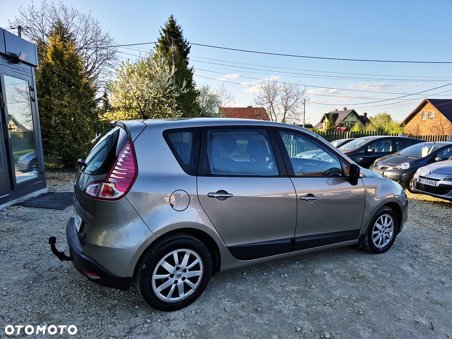 Renault Scenic 1.6 16V 110 TomTom Edition - 13